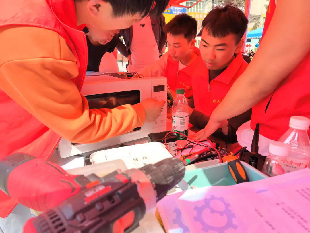 1741056808158011.png 3.webp (1).png