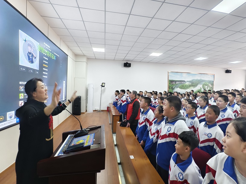 1741075648803902.jpg 一初中2.jpg