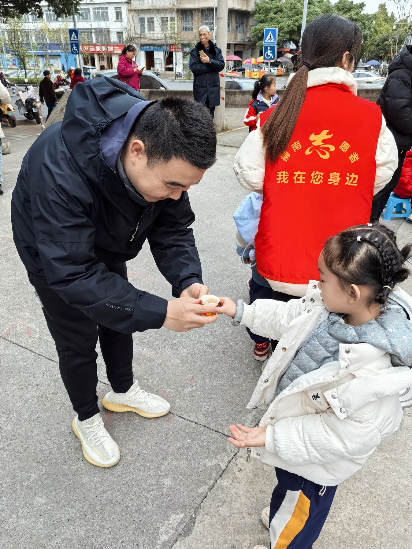 1741246353136508.jpg 4.jpg