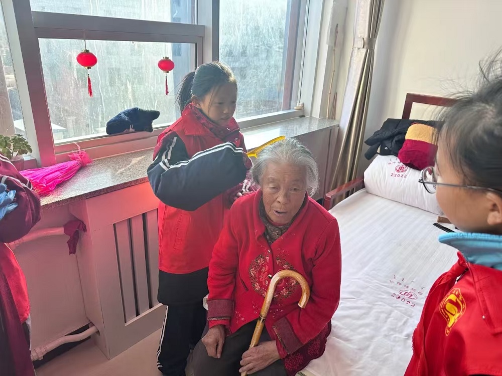 1741307588800694.jpg 8a9973b4963ab687622613ad5731771.jpg