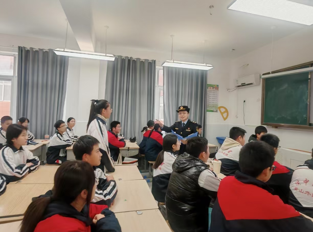 1741313350531824.jpg d150bd30bf2d8518298764cddd659d0.jpg