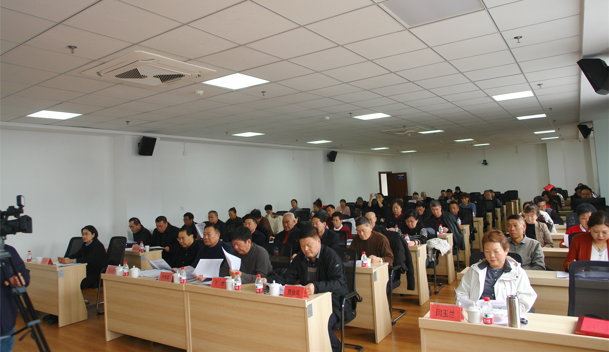 1741330226405803.jpg dad9632252ba95057392bba83be8062.jpg