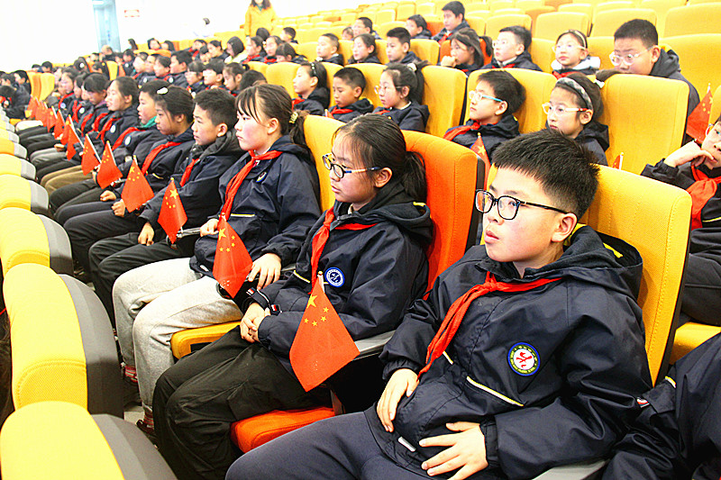 玄武区关工委2025年度主题教育活动启动仪式在中央路小学成功举行 (15).jpg