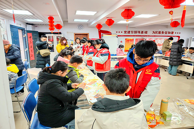 江苏省南鼓楼区江东街道清河新寓社区关工委开展青少年元宵节喜乐会活动 (2).jpg