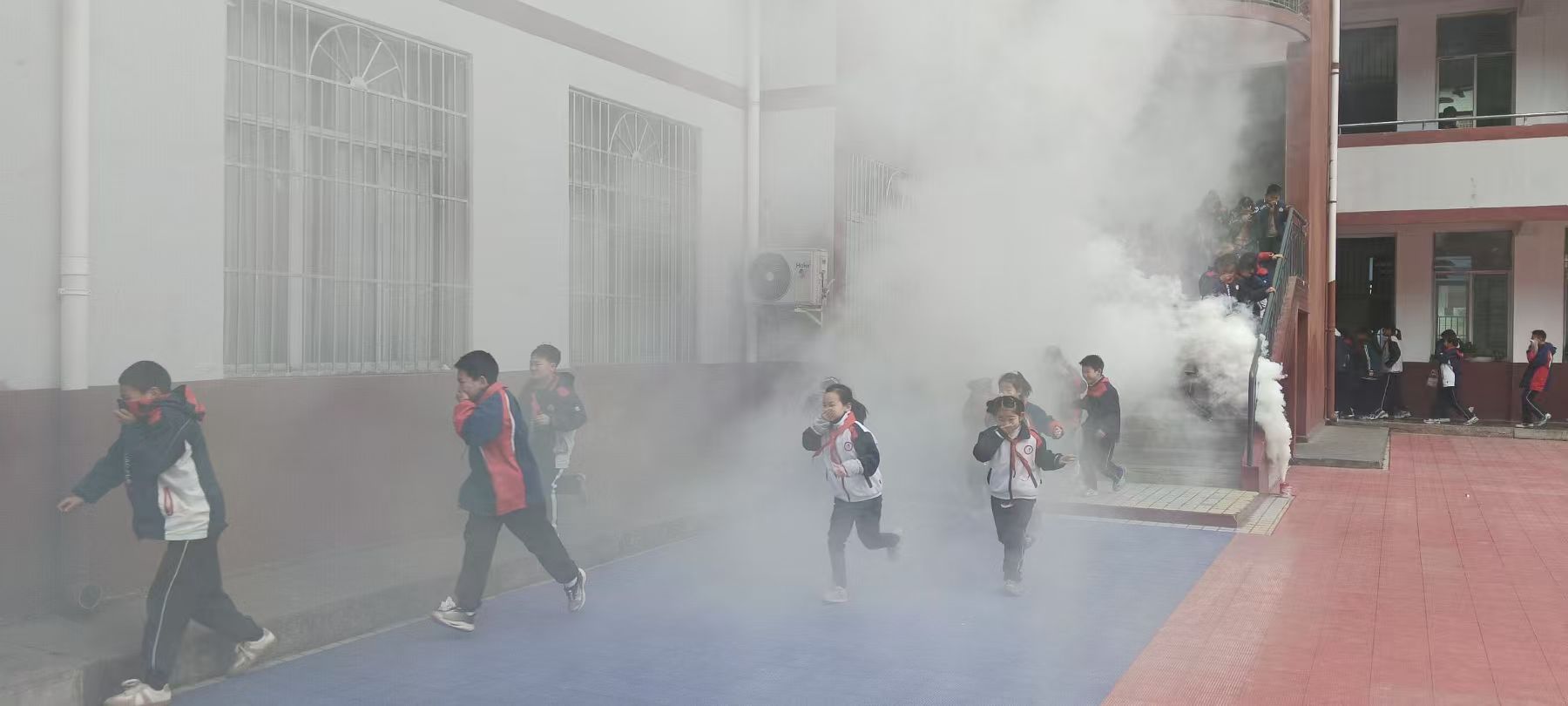 1742947608639384.jpg 火2.jpg