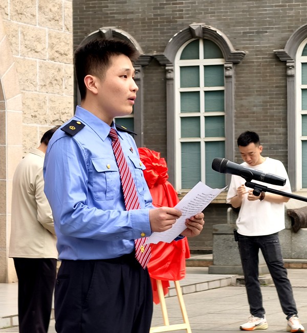 1744529392385980.jpg 青年代表_副本.jpg