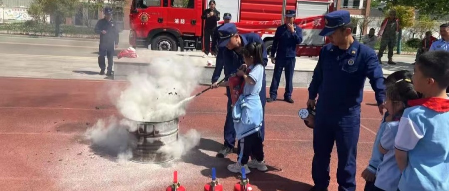 1745739349471990.jpg 03.jpg