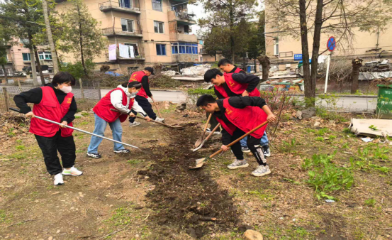 1745975735875914.png 4be51c6c5bb3b8723123a328357cb95.png