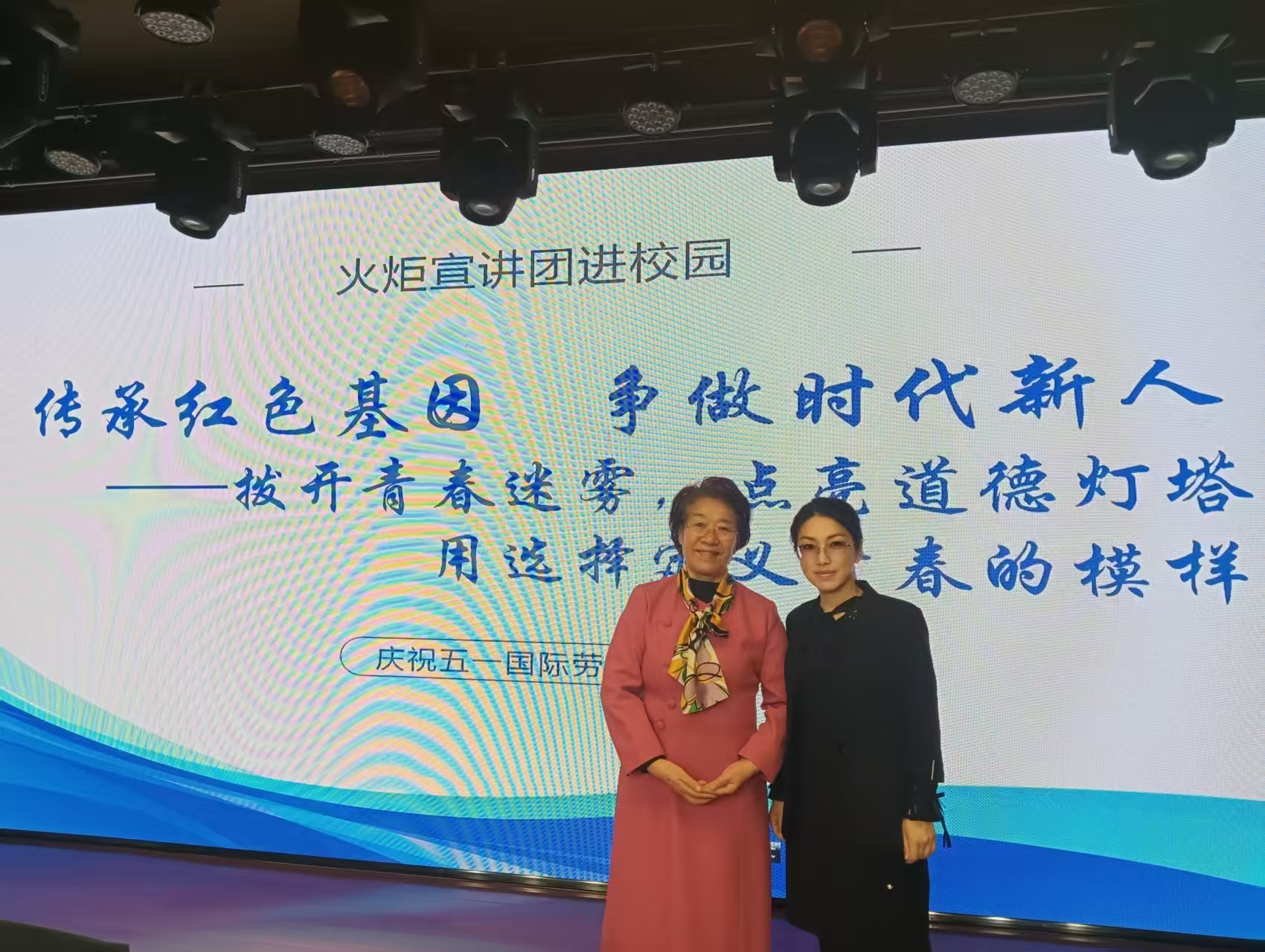 1746062715387630.jpg b1de7e5be03a295f6db44cc426c6878.jpg