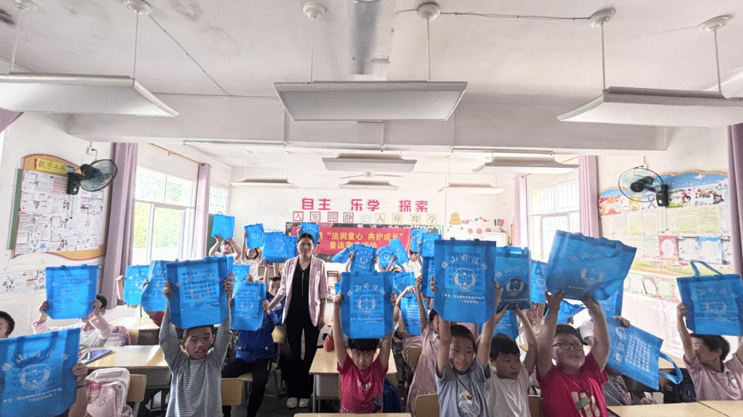 1747278867200380.png 34c98b80eb0b571f535848108d68012c.png