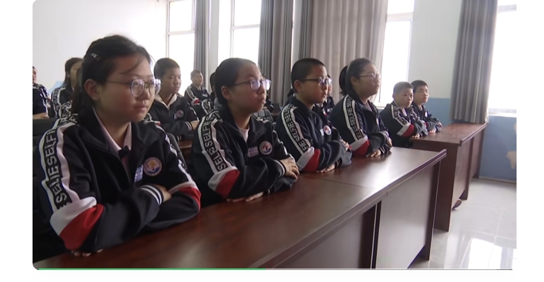 1747361360341721.jpg b78335c501b768b52a2a63421e06e8f.jpg