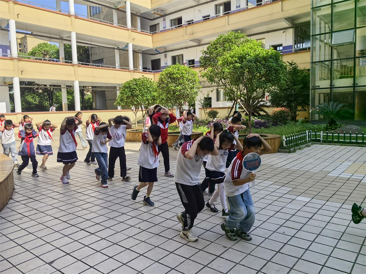 1747371635147132.jpg mmexport1747044438958.jpg