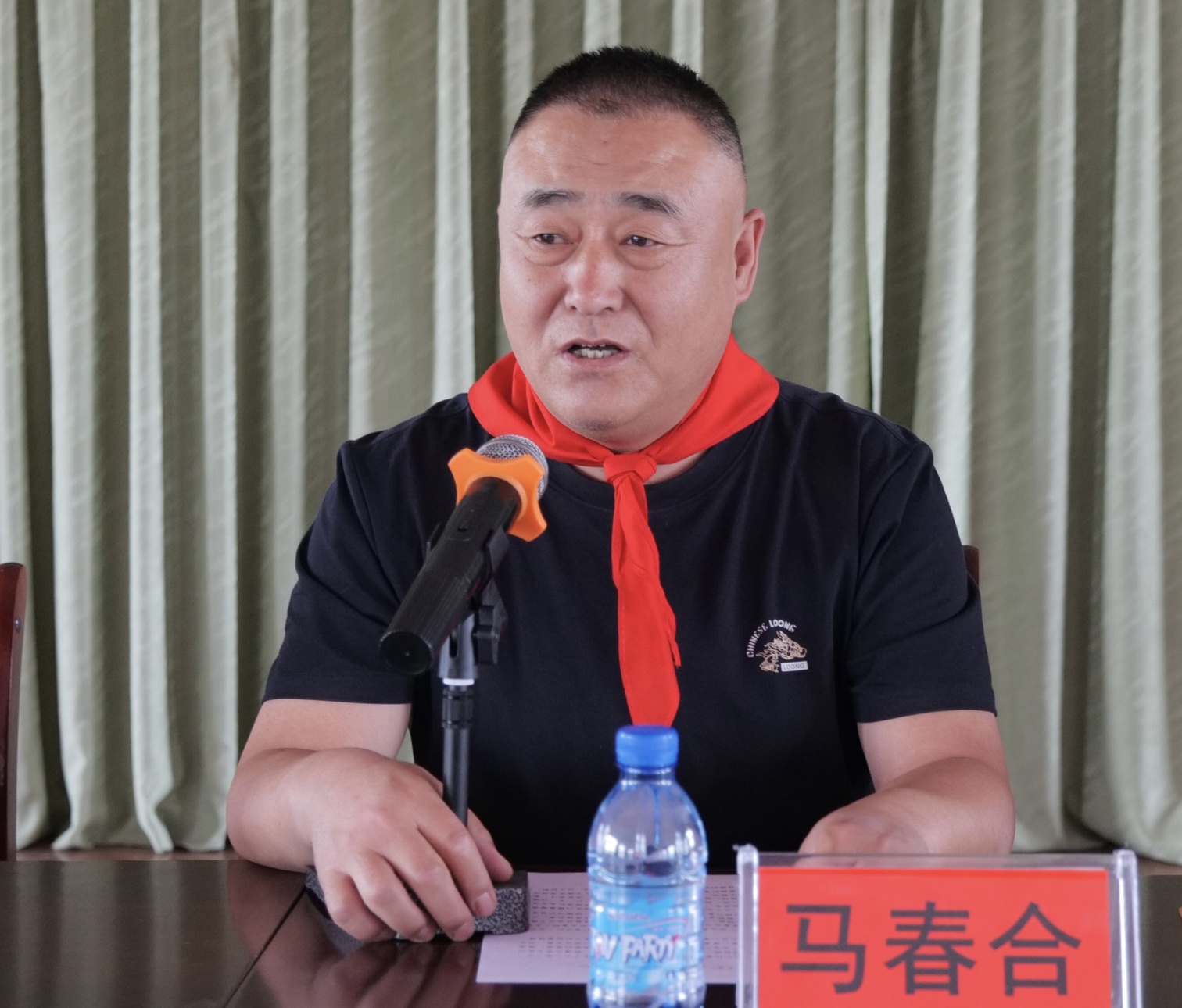 1747796768879547.jpg 元宝山区风水沟小学“五老”进校园学雷锋活动照片15_副本.jpg