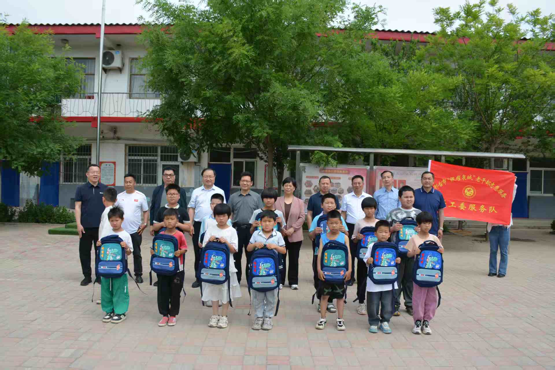 1748405567454680.jpg 1969286682.jpg