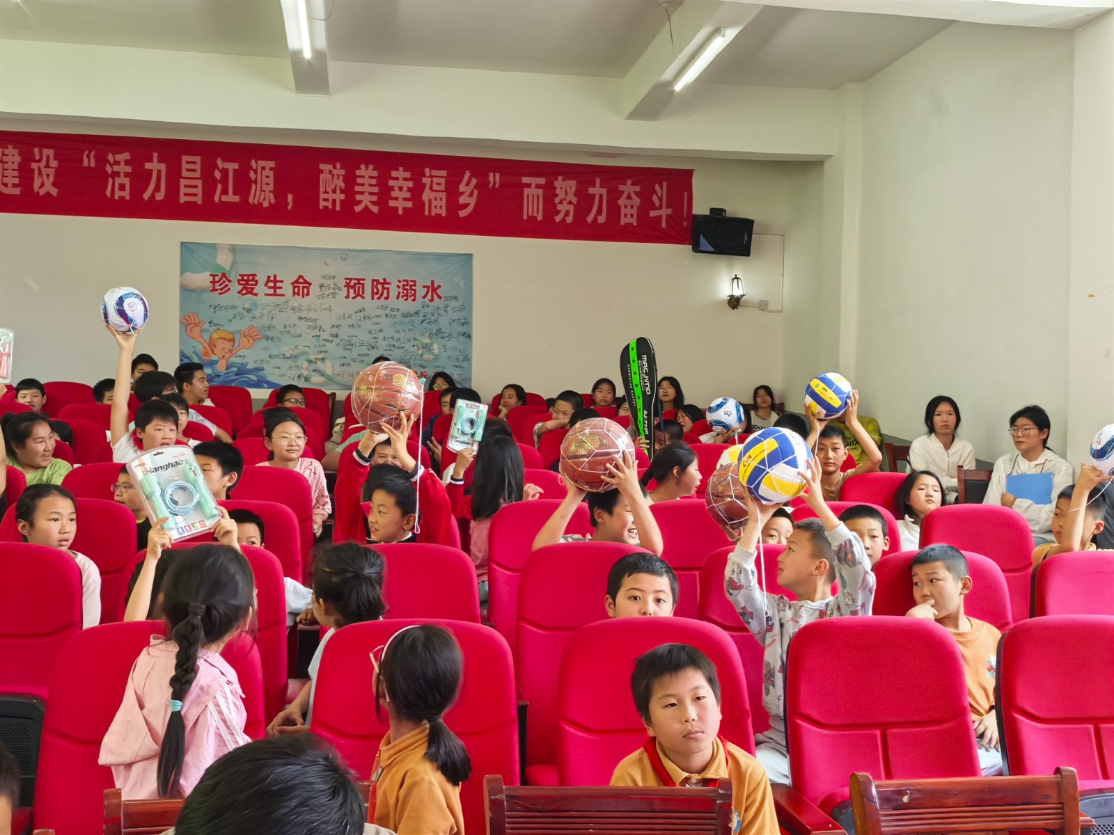 1748486769598356.jpg bbdef74caf738db095e12360aa50d45_Jc.jpg