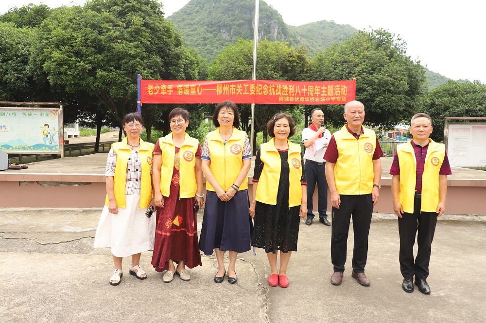 1749806130790806.jpg 进班宣讲的6位讲师.jpg