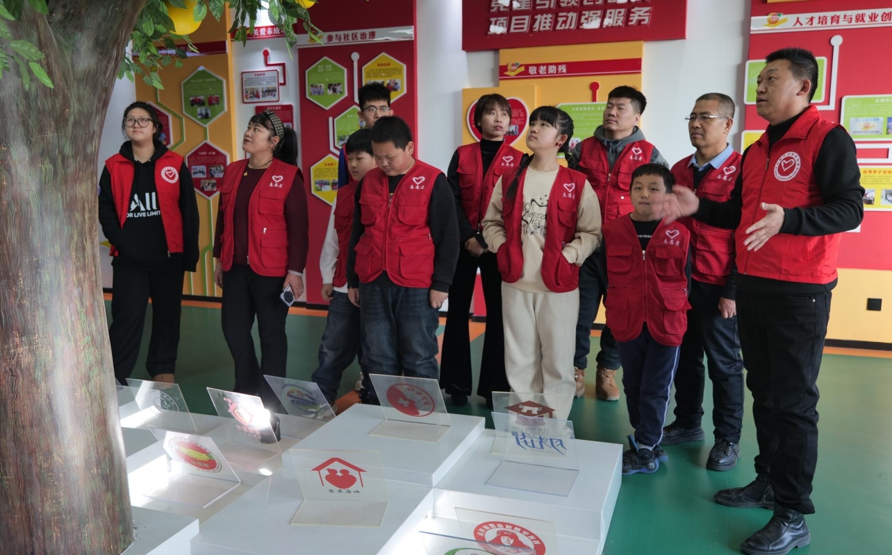 元宝山区草原蓝哈达协会 竹板声声破陋习活动照片2.jpg