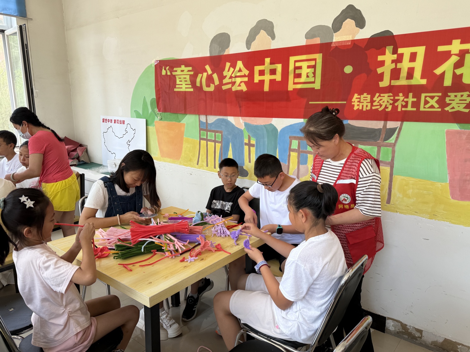 元宝山区西城街道锦绣社区关工委“盛世中华 繁花似锦”八一建军节活动照片2_副本.jpg
