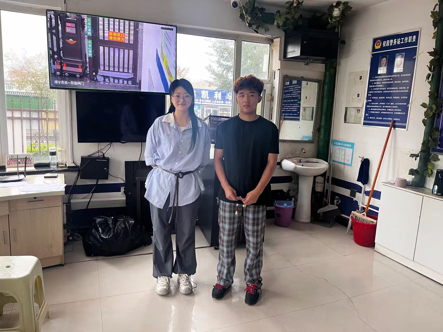 1756282986764880.jpg 24f8b02682ddd24cc90f800d68af4967.jpg