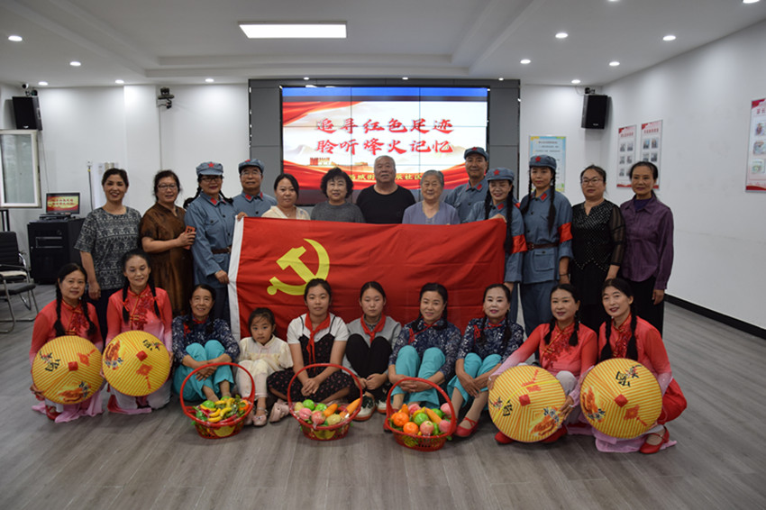 元宝山区西城街道关工委“追寻红色足迹 聆听烽火记忆”主题活动照片3_副本.jpg