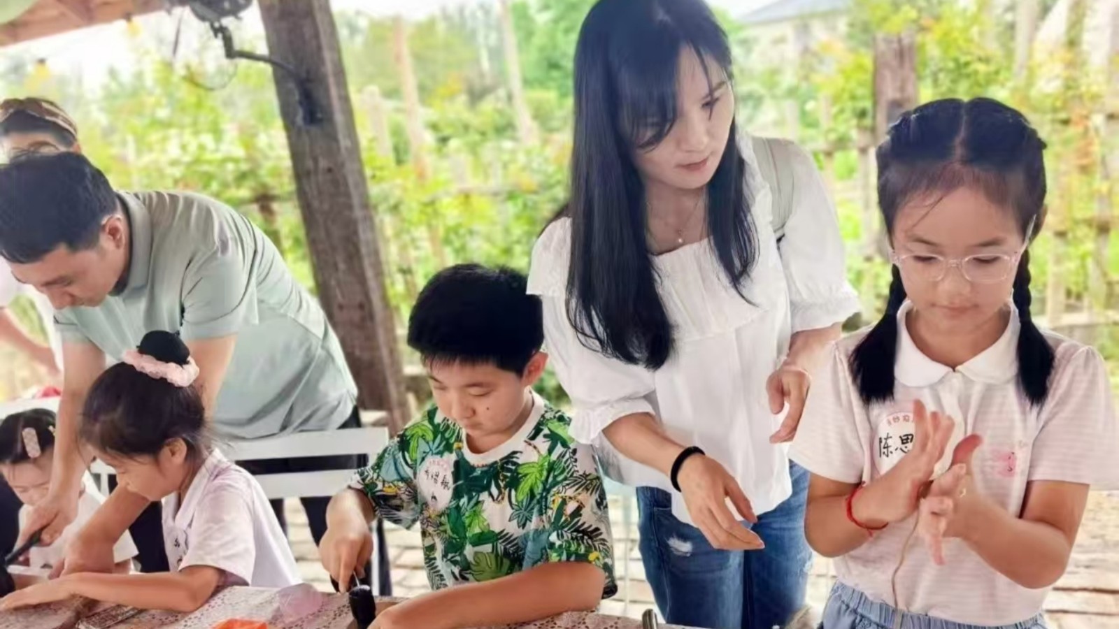 1757386670369783.jpg 02.jpg