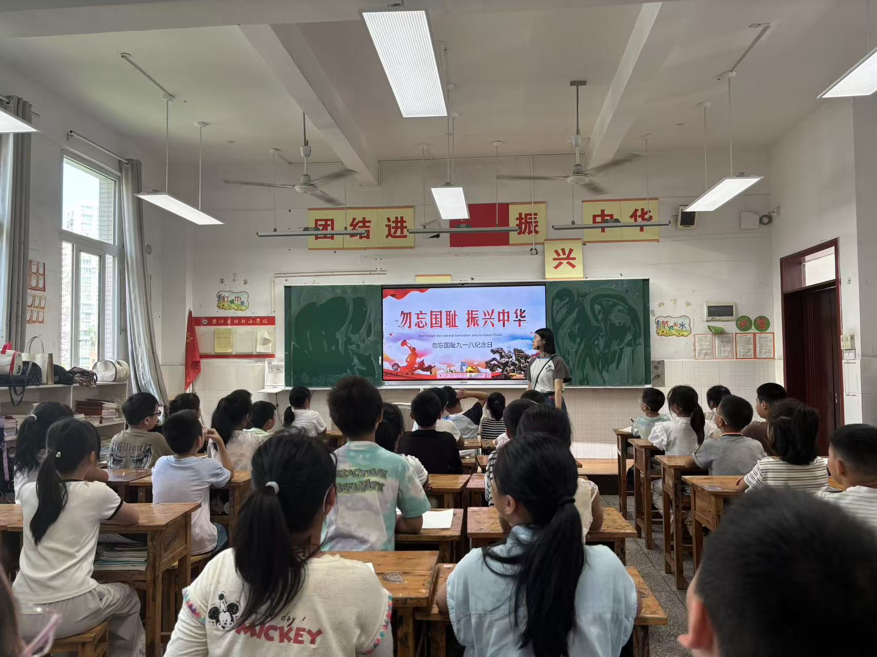 1757933479659189.jpg 3.jpg