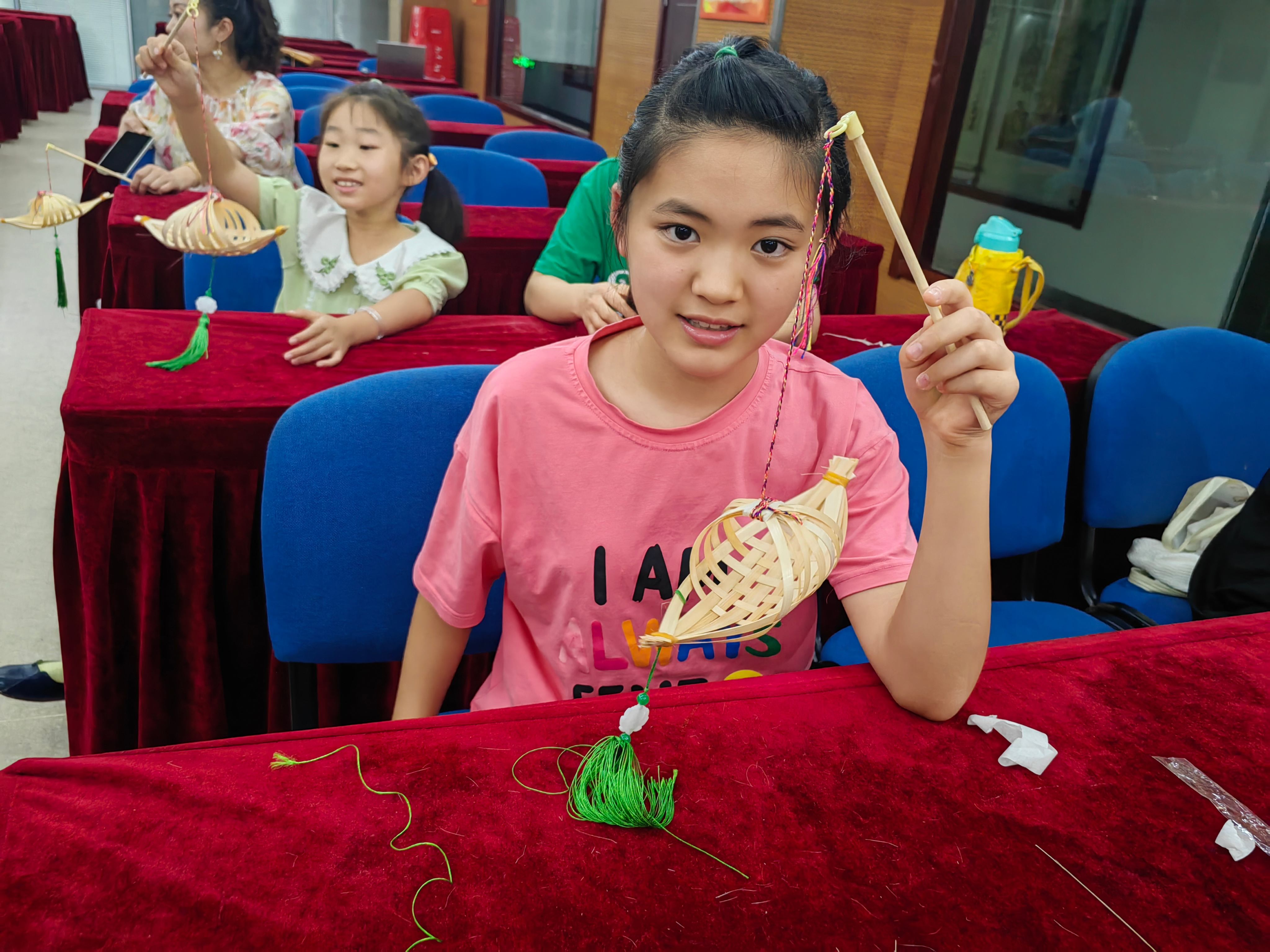 1757990003387642.jpg 3.jpg