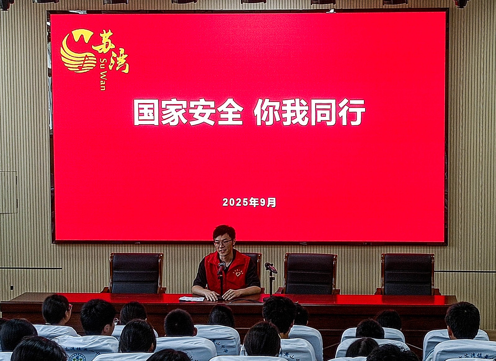 1758093094145329.jpg 1758002003183.jpg