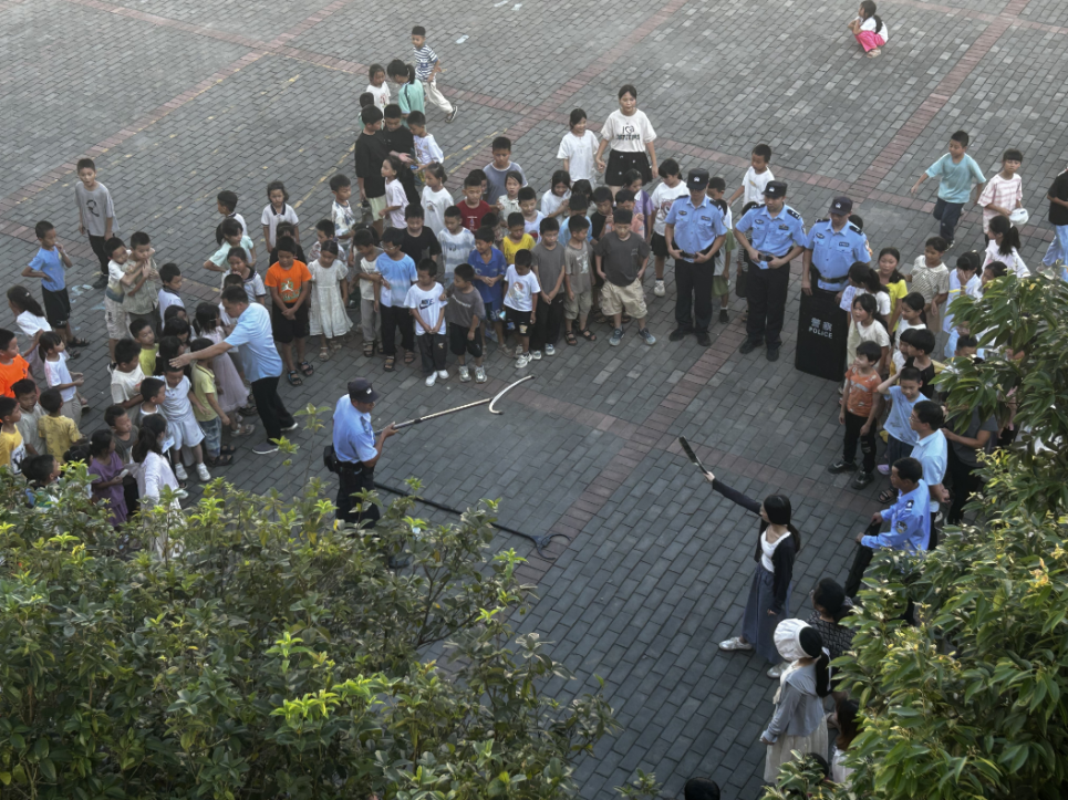 1758166325238708.png 校园安全演练.png