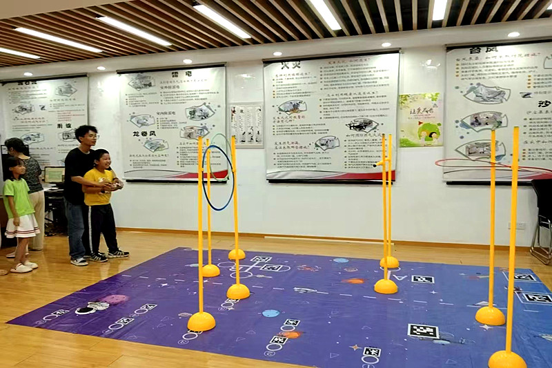 1758172087877106.jpg 江苏省南京市玄武区锁金村街道锁四社区关工委开展无人机学习活动 (3).jpg