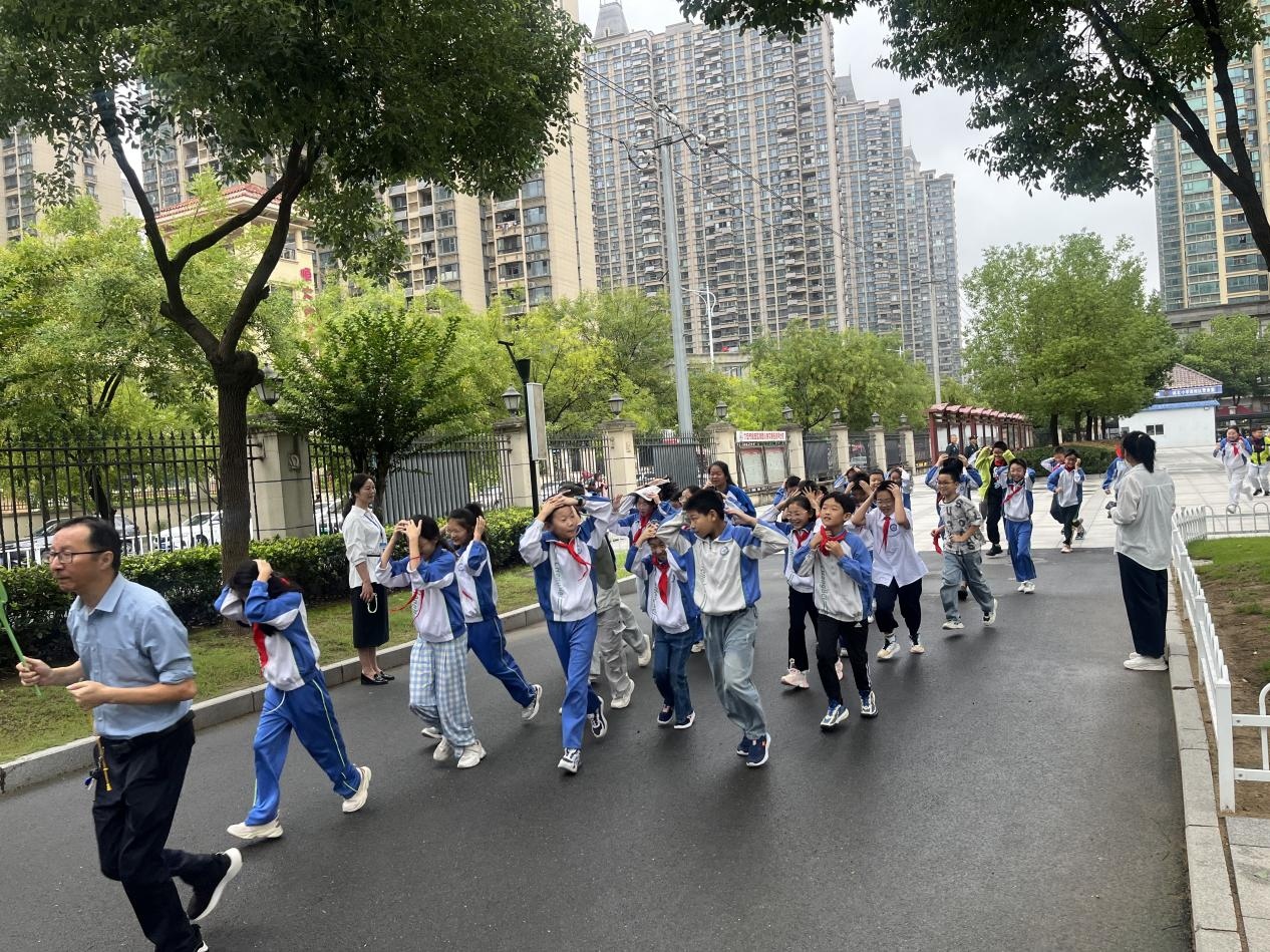 1758182835479311.jpg 图片 2.jpg