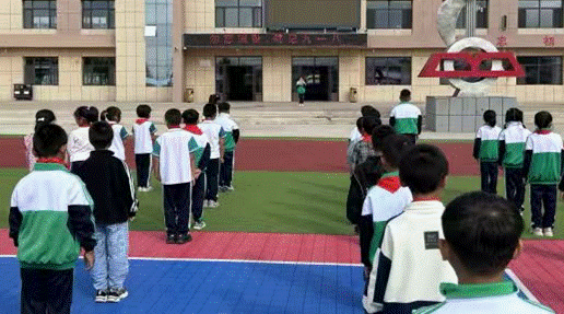 1758183415270115.gif image002.gif