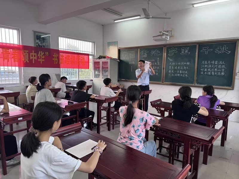 1758185569499282.jpg 85c8cb72984edbb69023c3ac19da3100.jpg