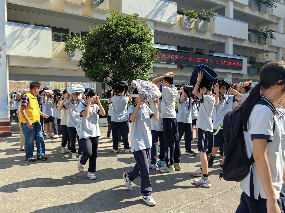 1758188491174328.jpg 防空疏散演练.jpg