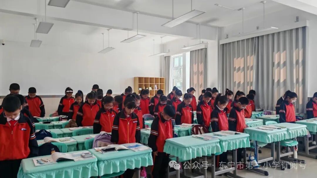 1758198707338917.jpg 4.jpg