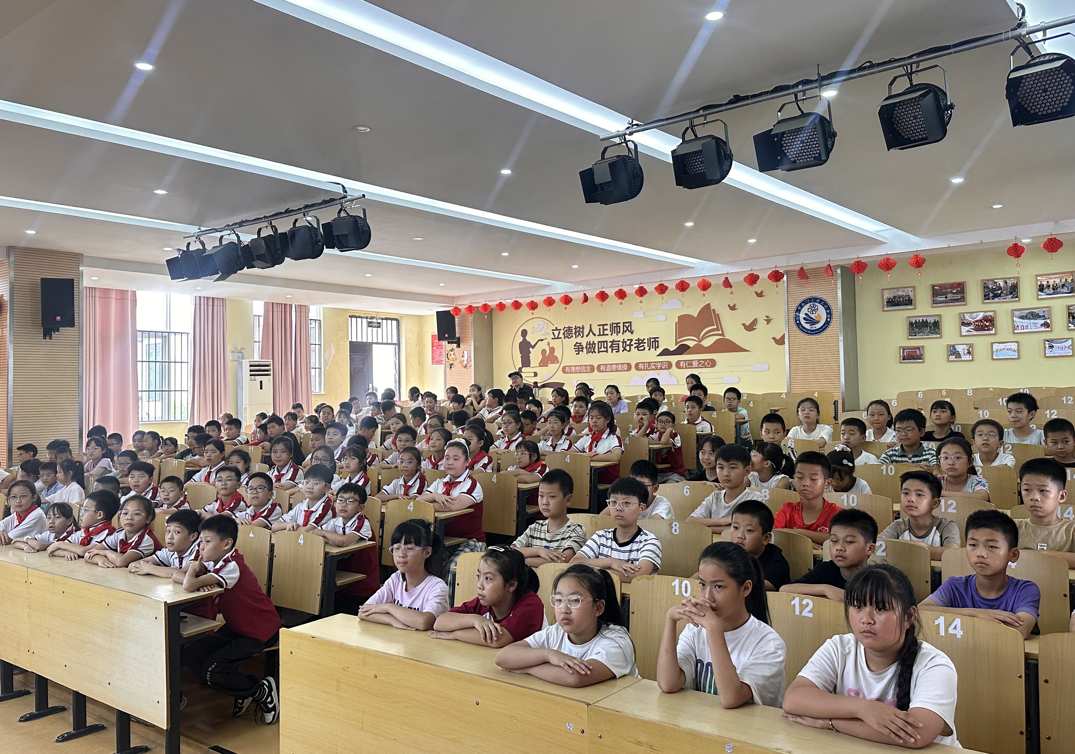 1758200373519971.jpg 0c5f9daa11a58c309e361b3e61d182e.jpg