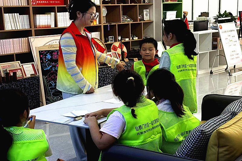 江苏省南京市玄武区玄武湖街道仙居雅苑社区关工委开展“禾苗读书会”活动 (3).jpg