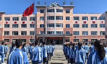 1758439292694172.jpg 曲.jpg