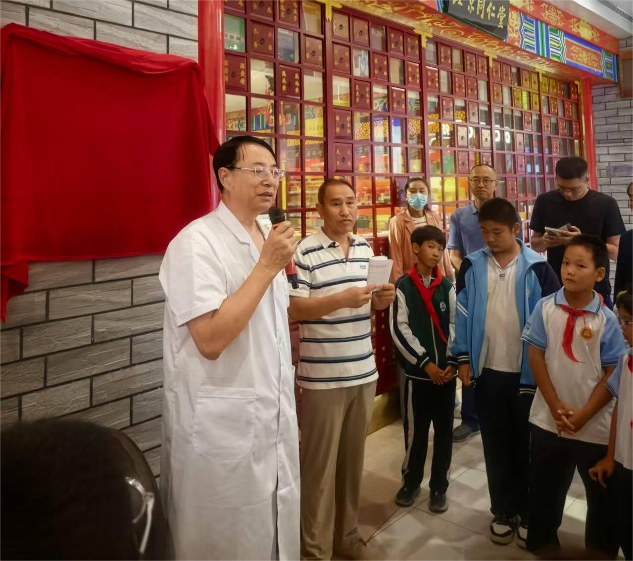 1758505001651373.jpg 649b3f8b7847be57ad4d660f0d51fd78.jpg