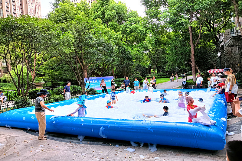 江苏省南京市鼓楼区凤凰街道凤凰熙岸社区关工委开展青少年“仲夏夜之梦” 纳凉活动(1).jpg