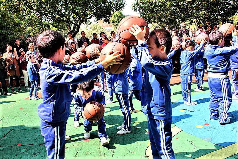 1759035316389183.jpg 2“少年球韵”迎国庆.JPG