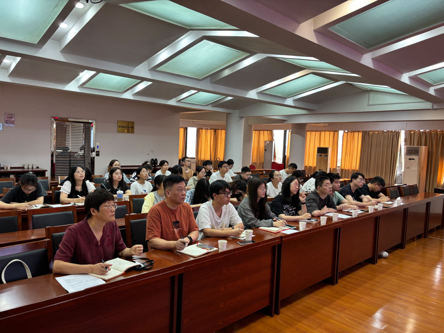 1759039239225252.jpg 震泽镇关工委举办宣传信息业务培训 赋能关工宣传新力量.jpg