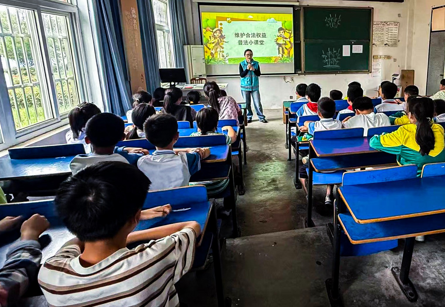 1759104622206653.jpg D79461FE@1C77FF15.5BF5D86800000000.jpg