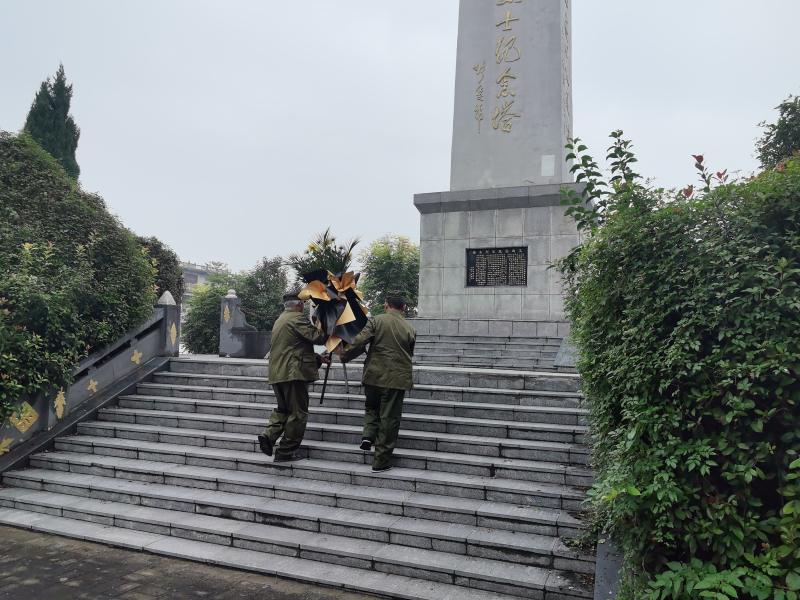 1759194890532101.jpg 2.jpg