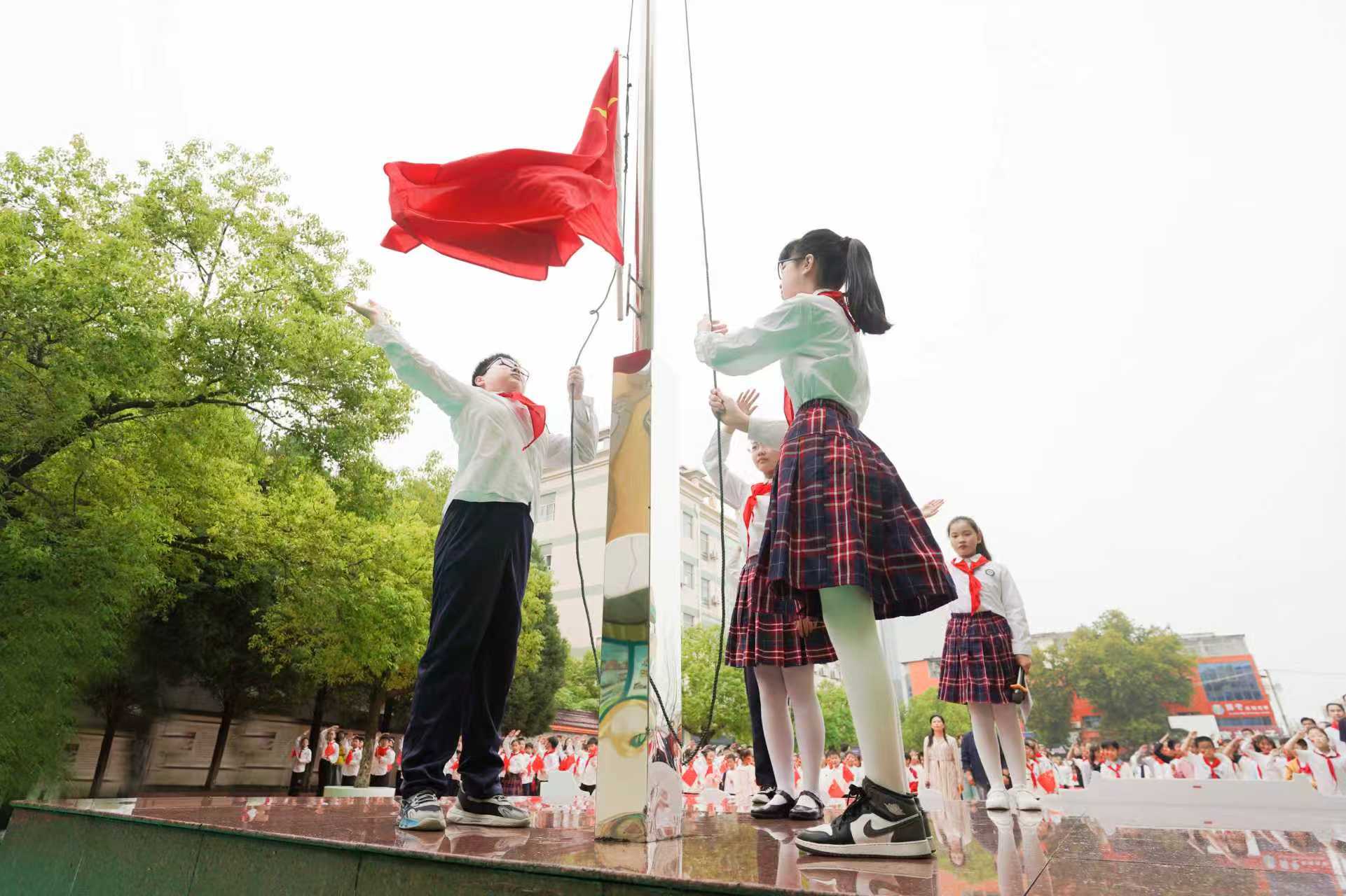 1759196559215168.jpg 2.jpg