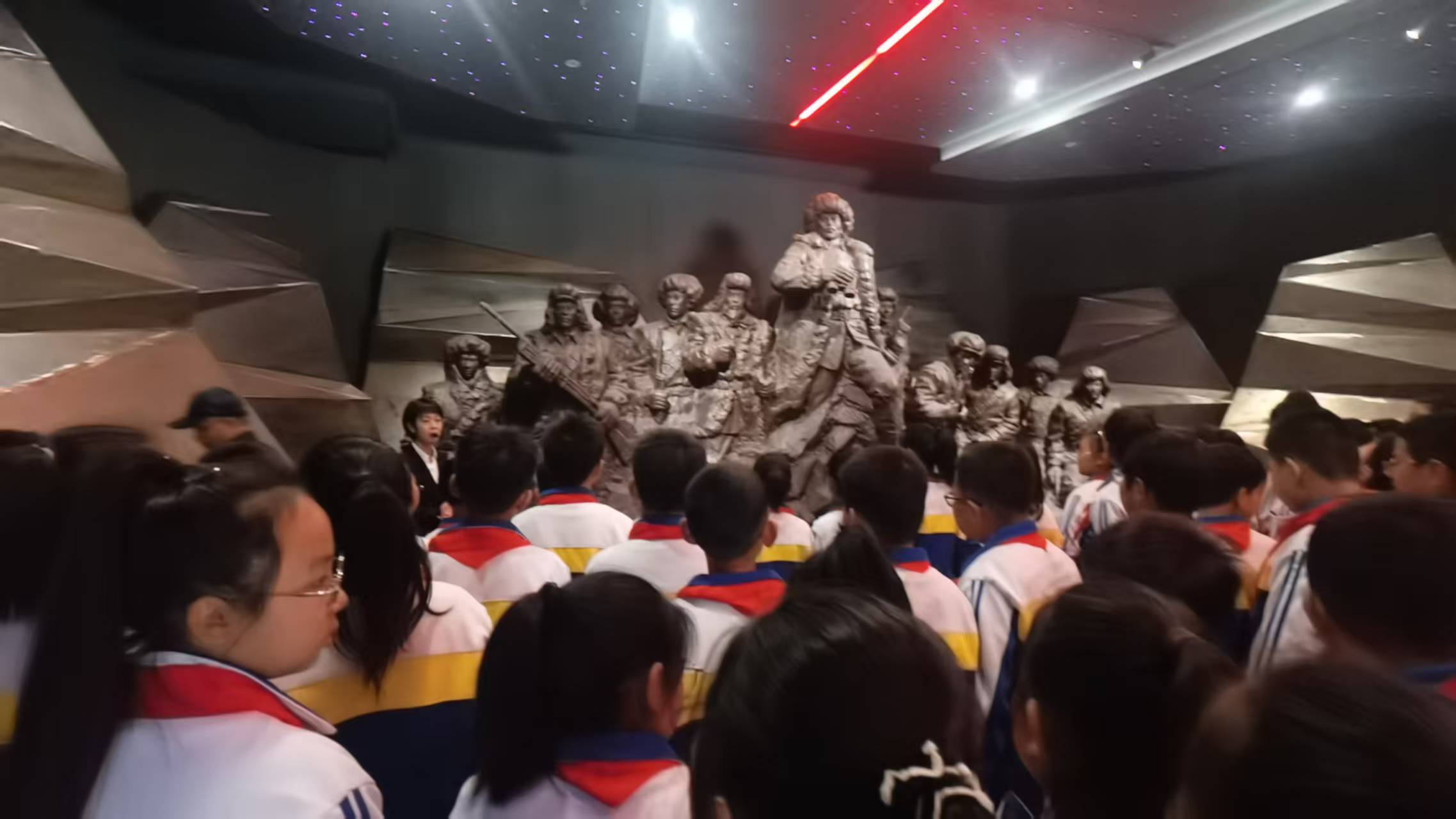 1759879018666105.jpg 1a35d53ee63e5e09edb956ee72ab2b99.jpg