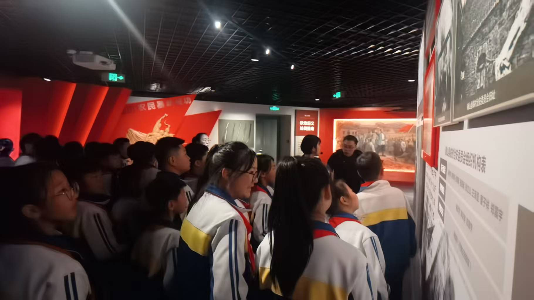 1759879044826605.jpg 680d9e3f4e8b78dfd401600be4856635.jpg