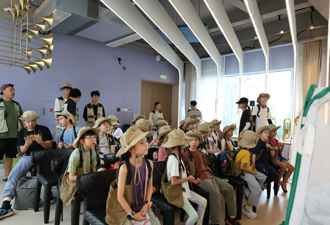 震泽镇众安桥村：情暖双节 护航成长2.png