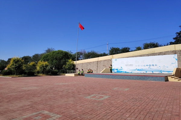 8卧牛石小学开展“勿忘九一八”活动照片 (3)_副本.jpg