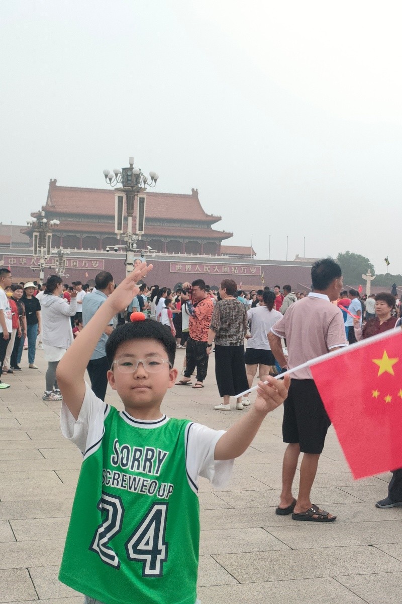 1760689679414317.jpg 03.jpg